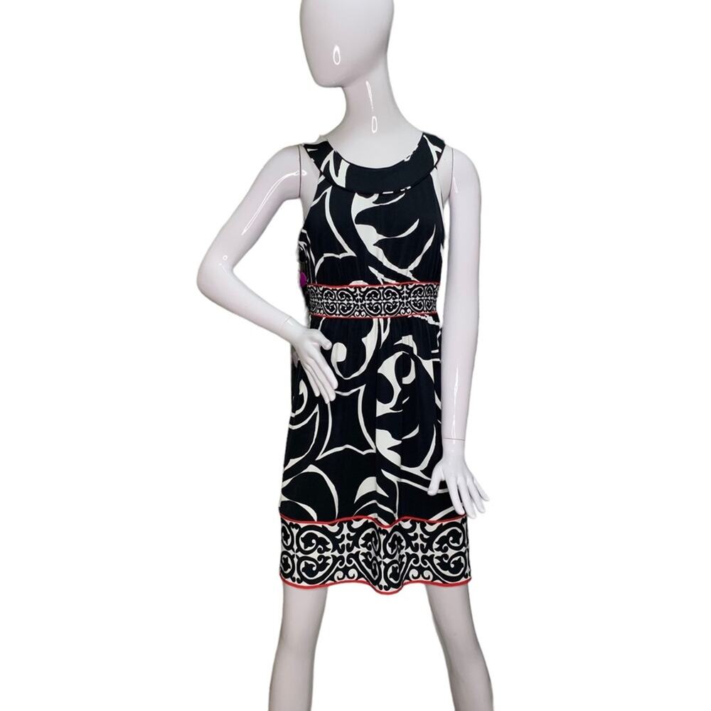 WHBM Dress Pullover Sleeveless Black and White  W/Red Trim Detail Size S…